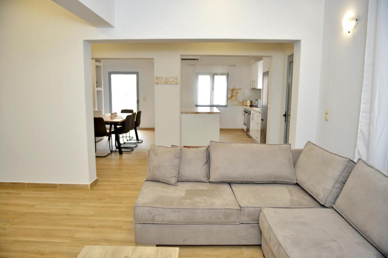 Exquisite 4-Bedroom Prestige Apartment Rhodes City 外观 照片