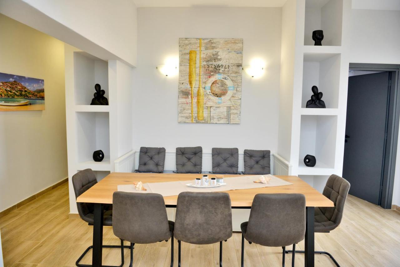 Exquisite 4-Bedroom Prestige Apartment Rhodes City 外观 照片