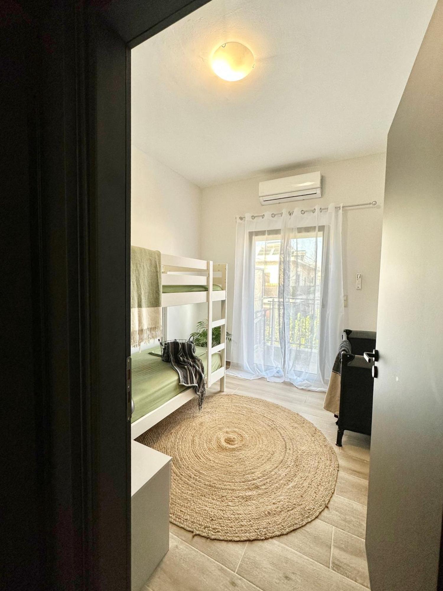 Exquisite 4-Bedroom Prestige Apartment Rhodes City 外观 照片